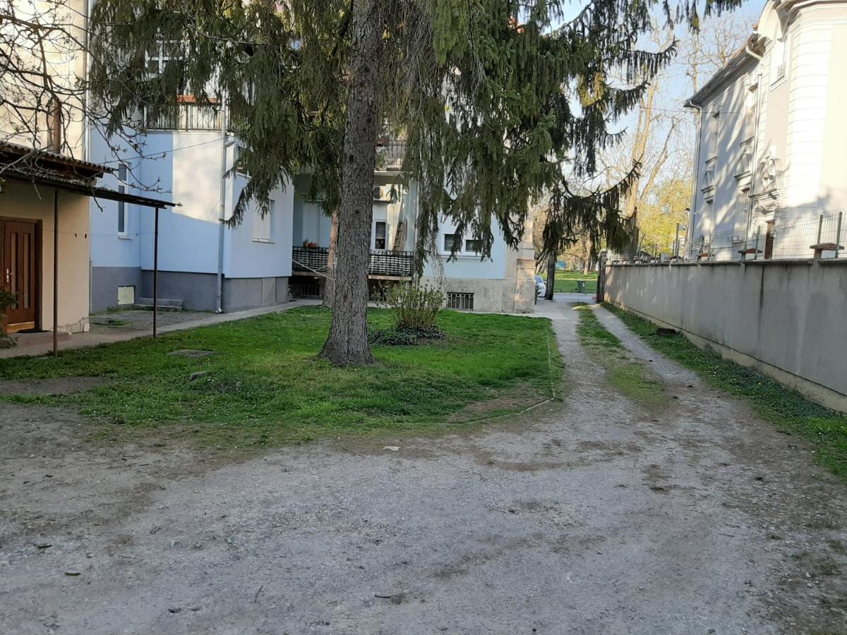 Apartman Kod Kestena Osijek Exterior foto